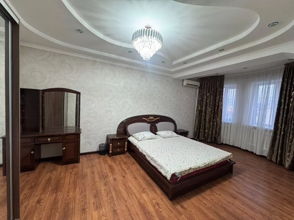 200 м², 6 комнат, Студентам