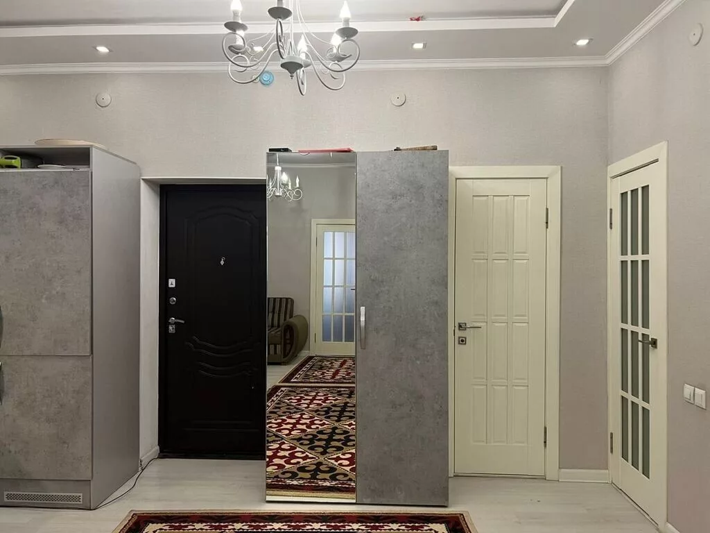 2 комнаты, 70 м², 7 мкр Элитка, 2 этаж, Евроремонт