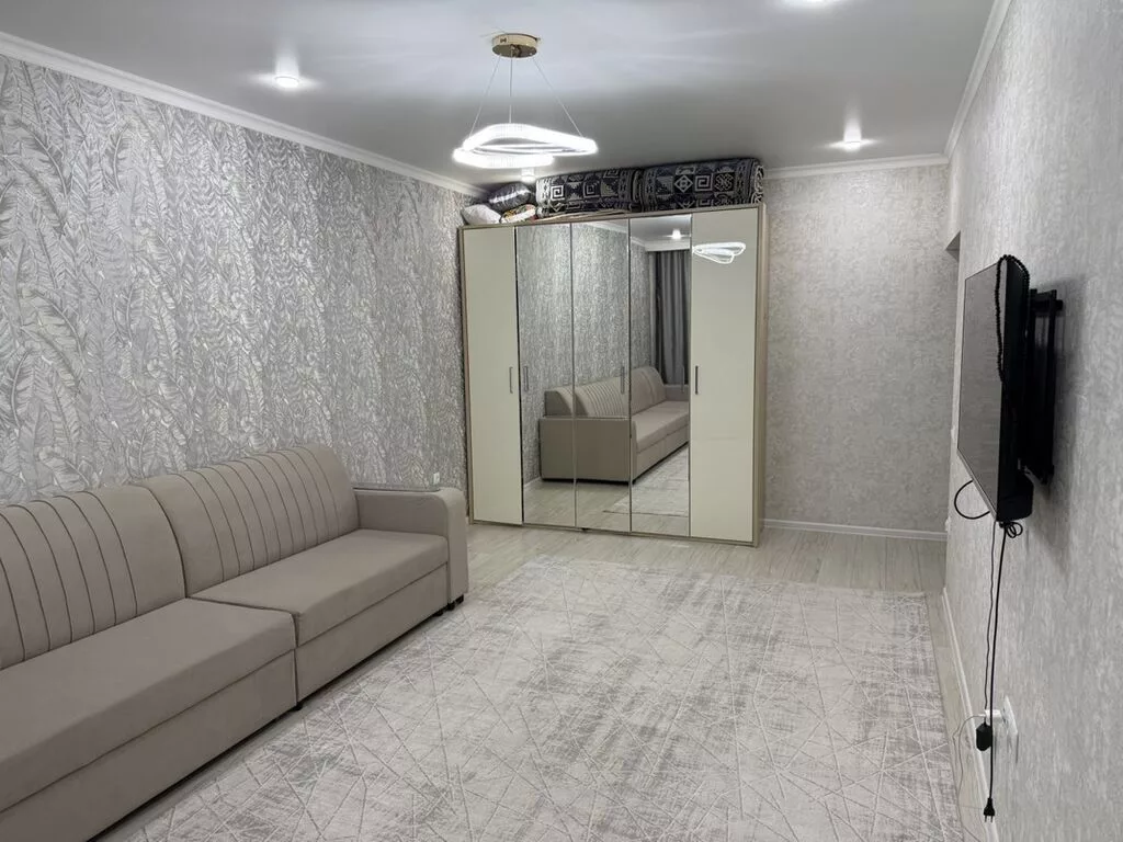 1 комната, 48 м², Ала-Арча ТРЦ 108 серия, 1 этаж, Косметический ремонт