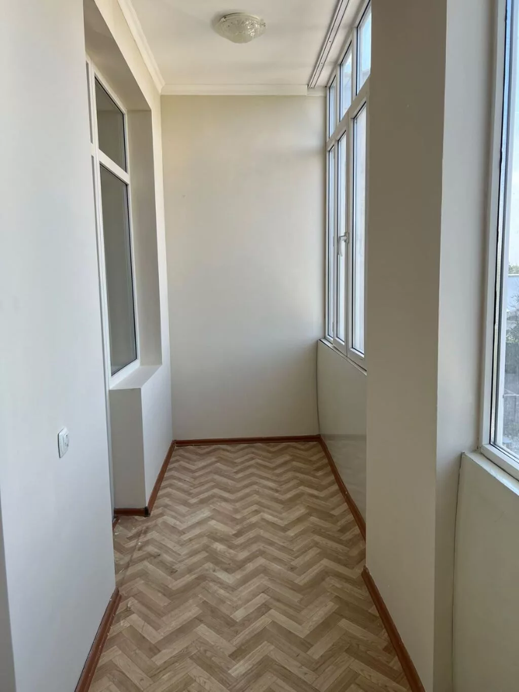 2 комнаты, 72 м², Ортосайский рынок / базар Элитка, 3 этаж, Евроремонт