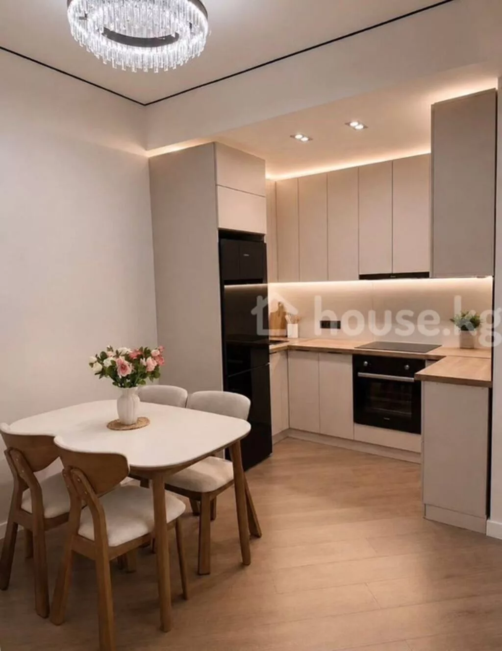 2 комнаты, 63 м², Асанбай мкр Элитка, 14 этаж, Дизайнерский ремонт