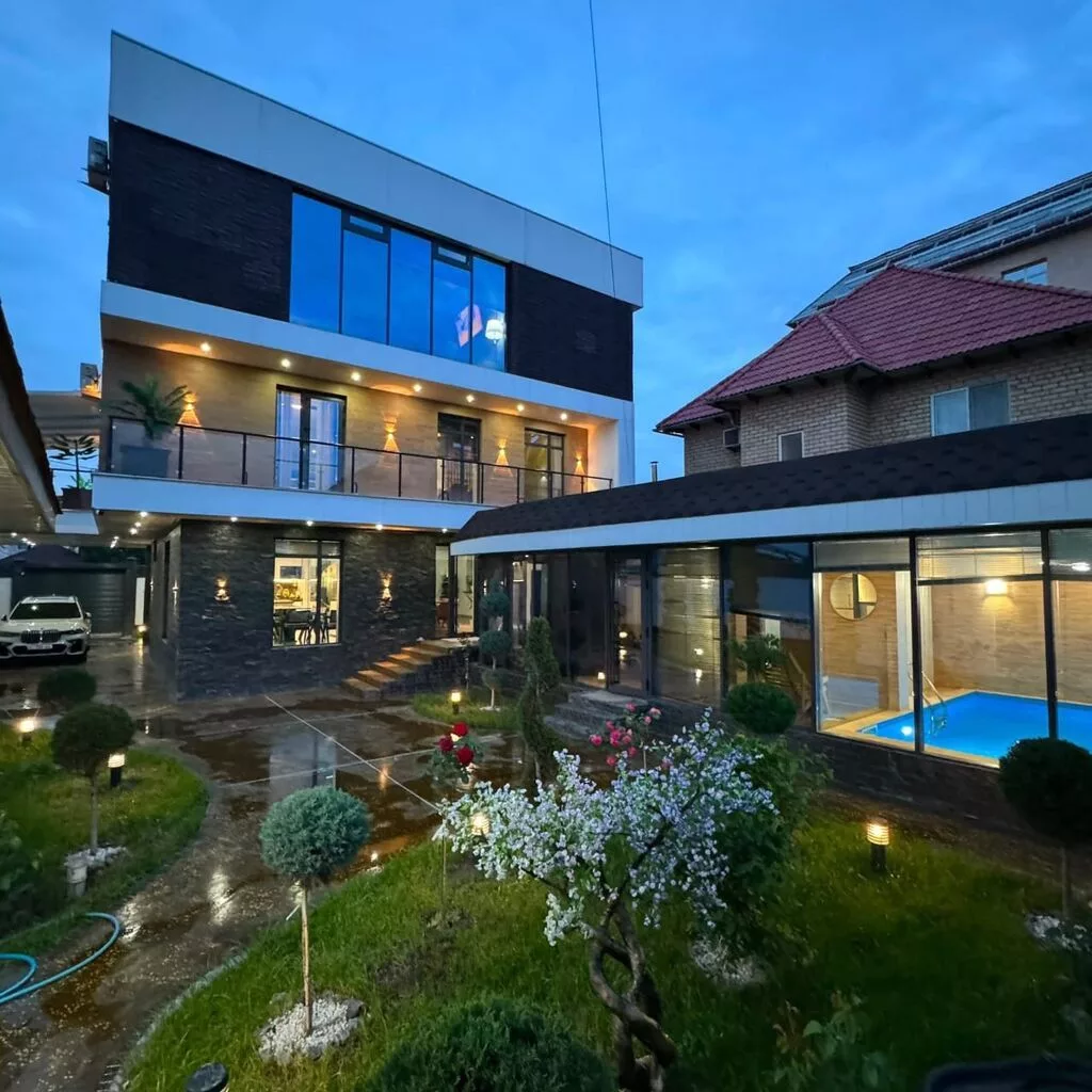 6 комнат, 450 м², 5 соток, Бишкек, Вефа ТЦ Собственник