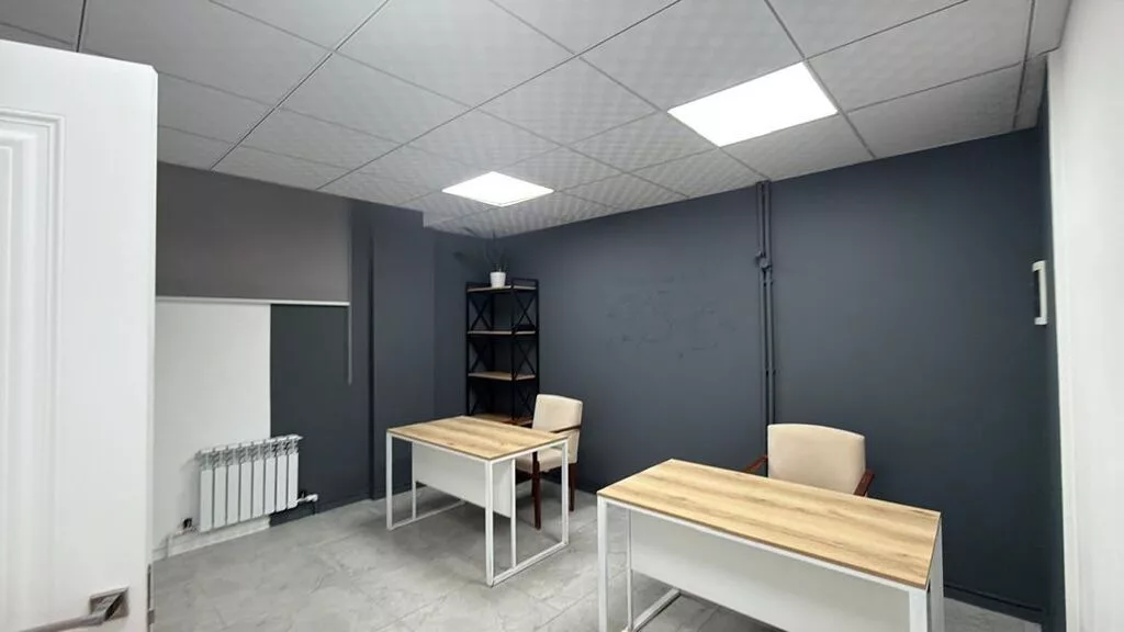 Сдаю Офис целиком: Сдаю IT-компания, 50 м², В торговом центре, С ремонтом