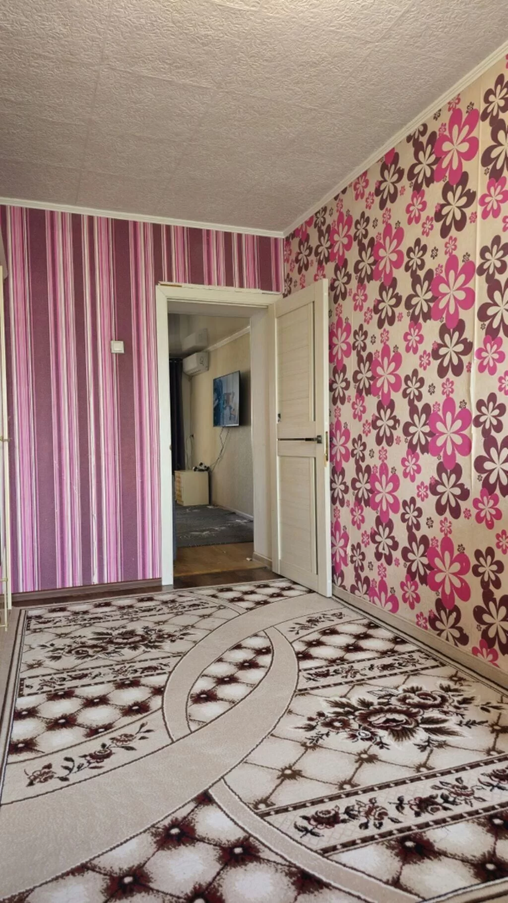 2 комнаты, 45 м², Азия Молл Индивидуалка, 4 этаж, Косметический ремонт