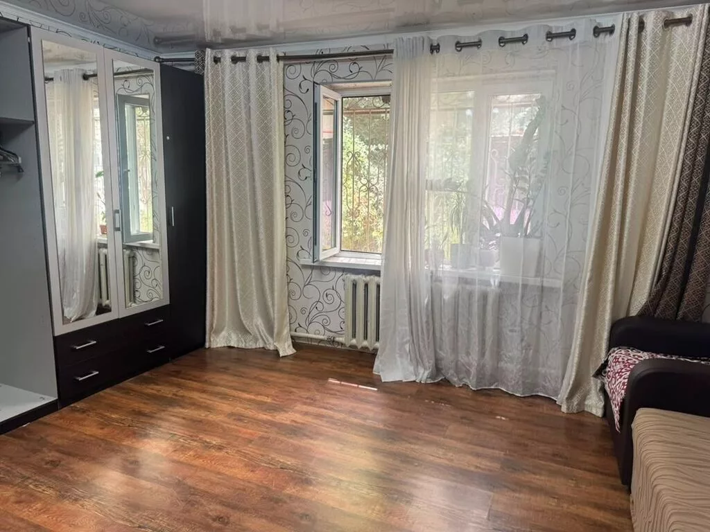 65 м², 1 комната, Молодая Гвардия, Без животных