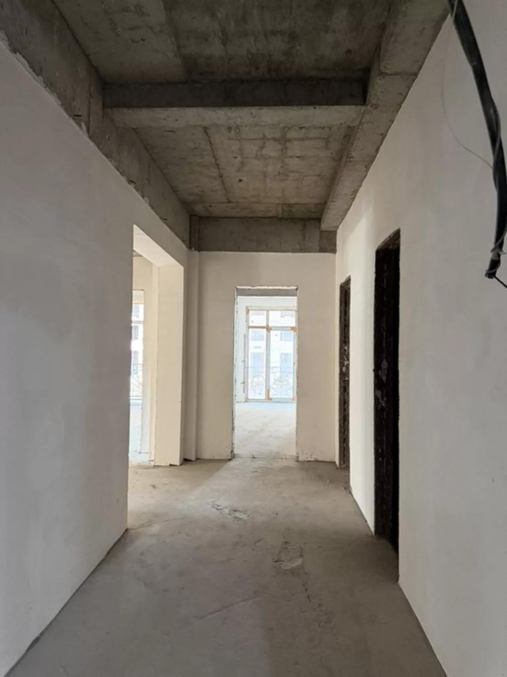 Сдан, 4 комнаты, 153 м²