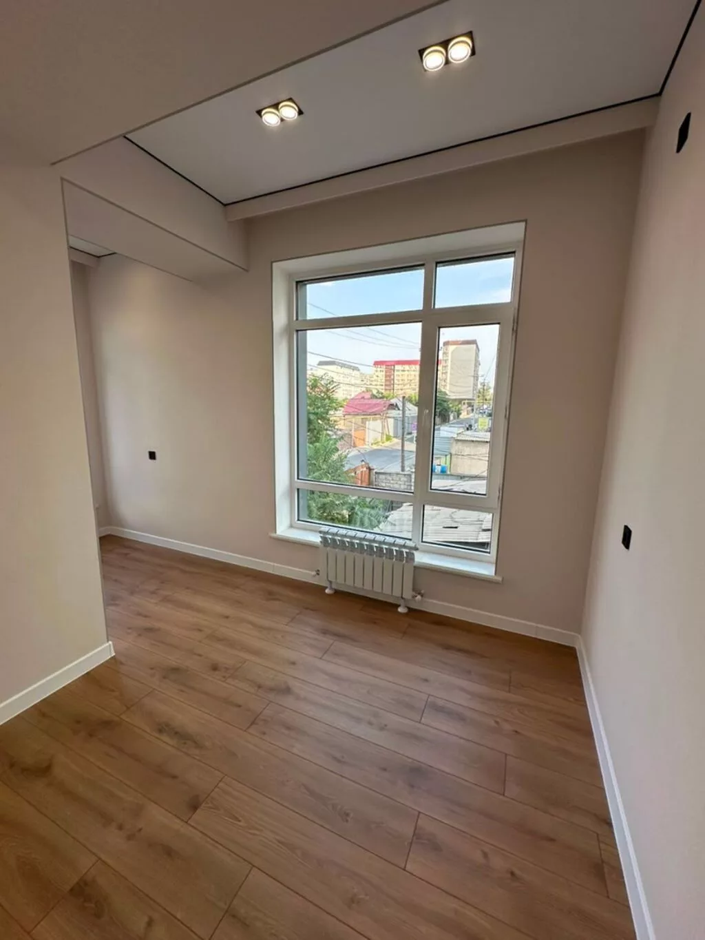 2 комнаты, 63 м², Восток-5 мкр Элитка, 2 этаж, Евроремонт