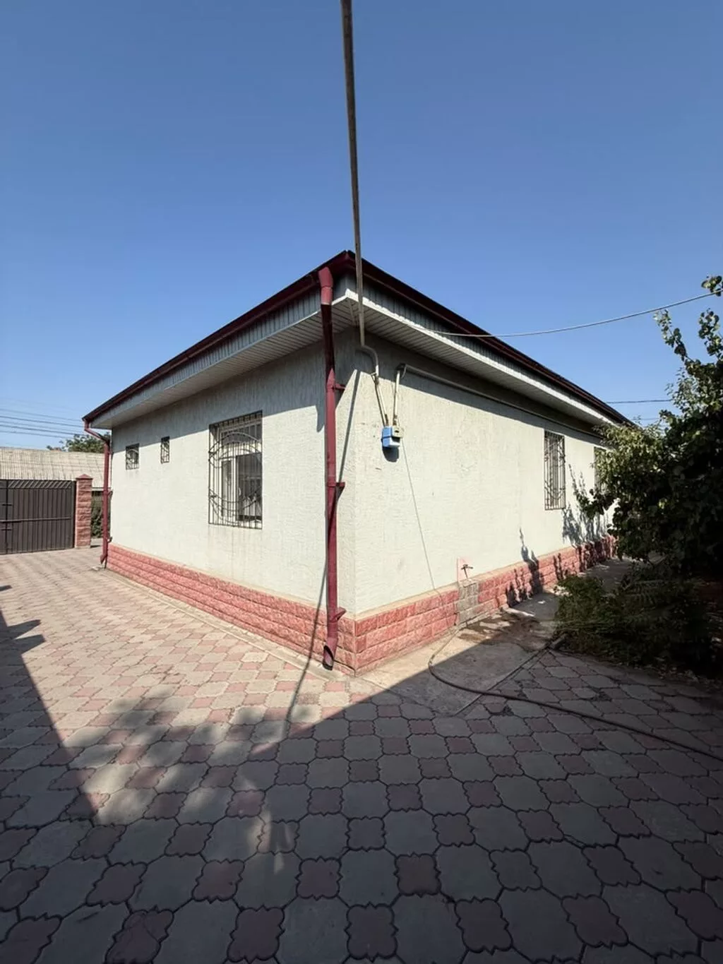 3 комнаты, 95 м², 4 соток, Бишкек, Западный (новый) автовокзал