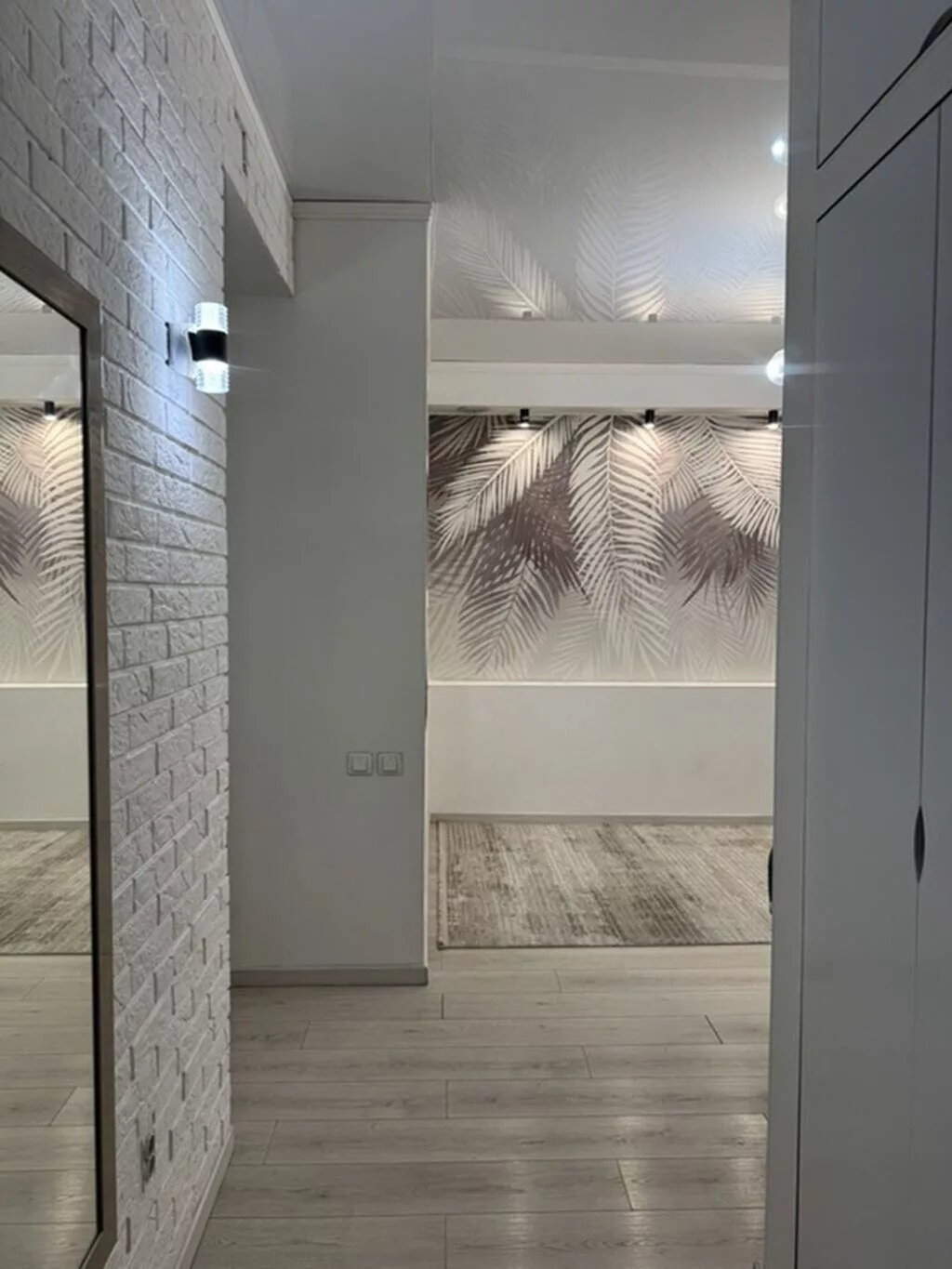 3 комнаты, 72 м², Восток-5 мкр Индивидуалка, 3 этаж, Косметический ремонт