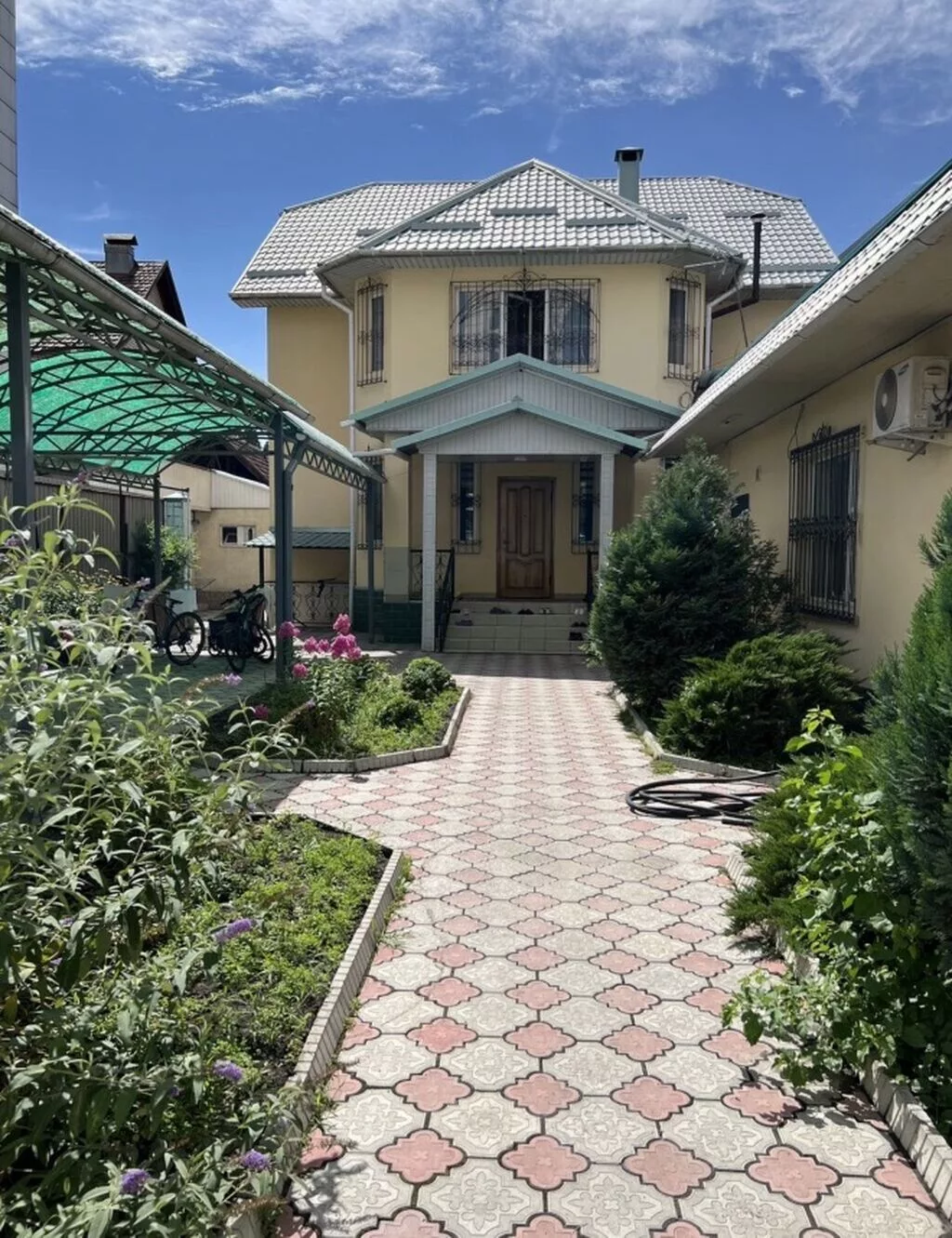 210 м², 6 комнат