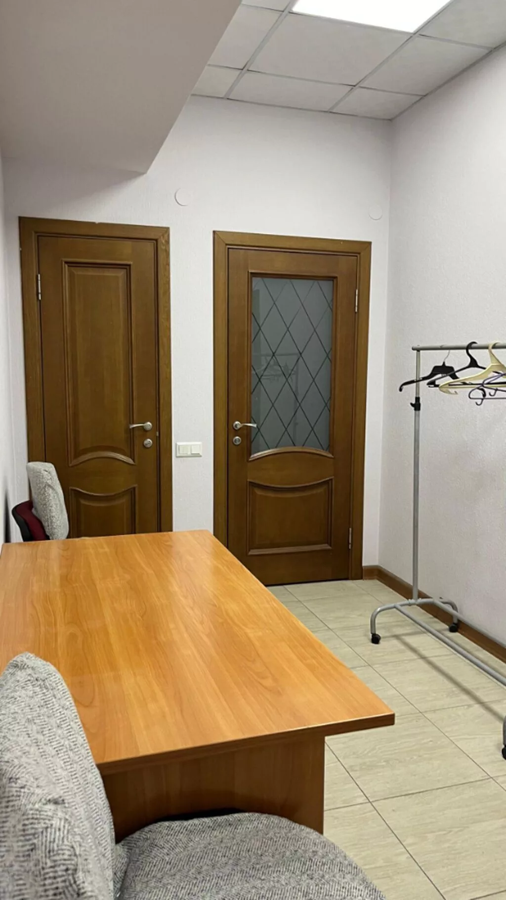 Продажа офисов 87 м², С ремонтом, Многоэтажное здание, 1 этаж