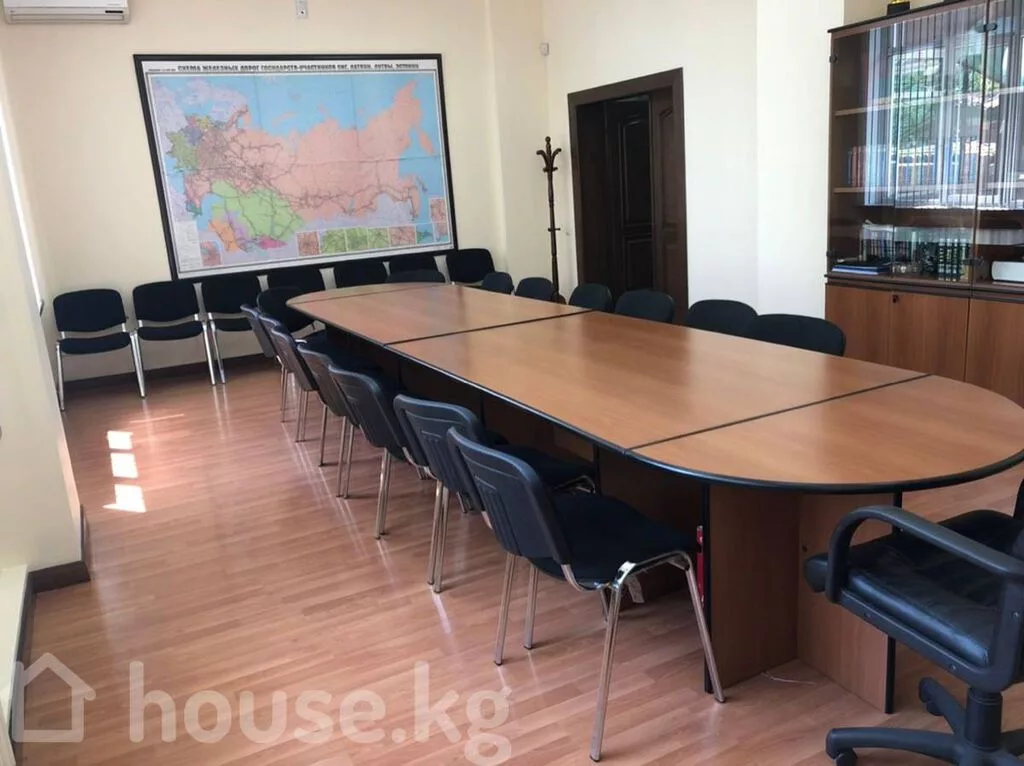 Сдаю The entire office: Сдаю Банковское отделение, Колл-центр, Нотариус, 300 м², В административном здании, С ремонтом, 1 линия, С отдельным входом, С отдельным сан узлом