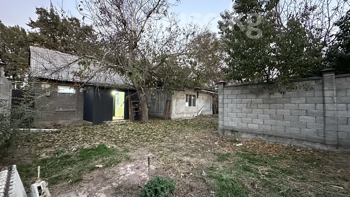 Аренда Дом, 3-комн.: город Бишкек, Орозбекова - Жибек-Жолу - на долгий срок — за 75 000 ⃀ — MHouse (house.kg)