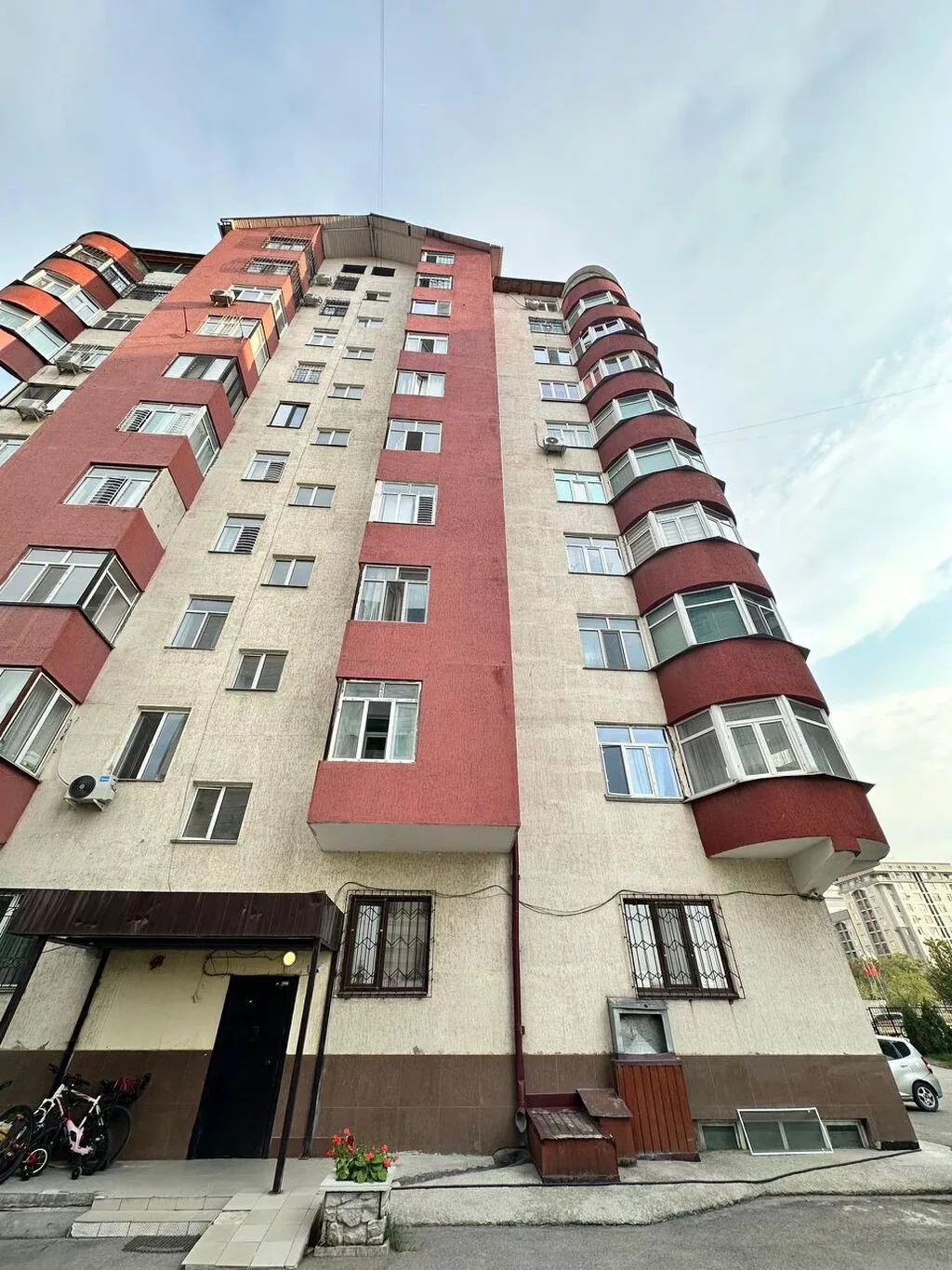 🔥 СДАЁТСЯ ПРОСТОРНАЯ 3-КОМНАТНАЯ КВАРТИРА СТУДИЯ В РАЙОНЕ АЛА АРЧА, ЖД