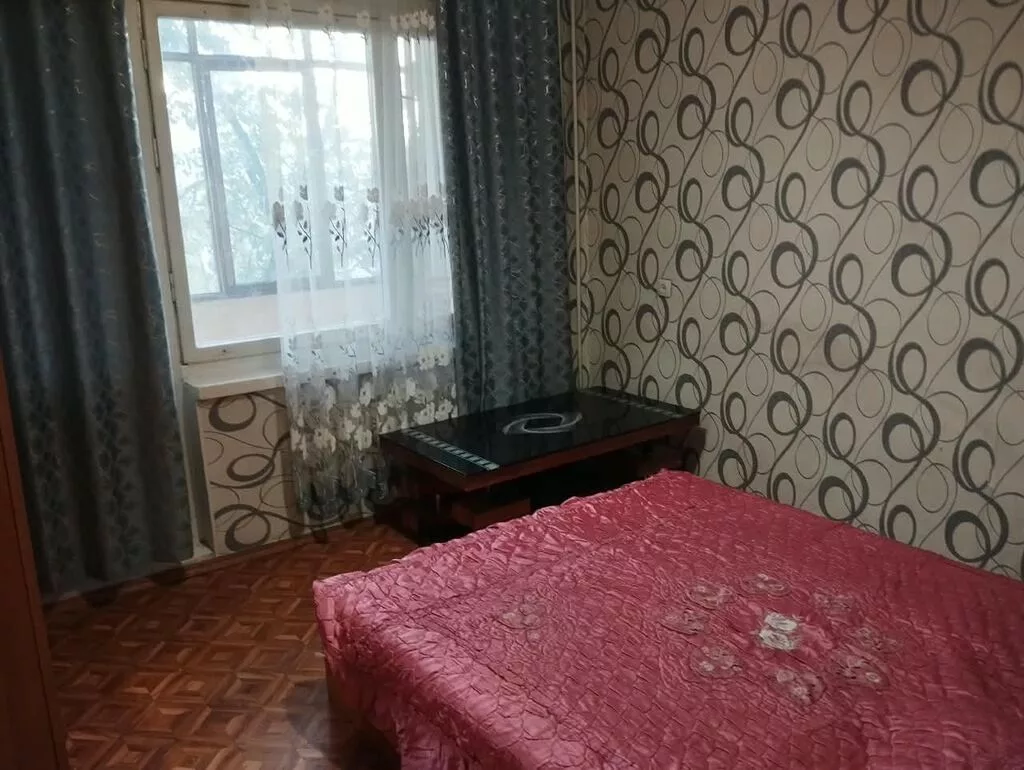 Сдается 3х комнатная квартира в центре со всеми удобствами мебелью и