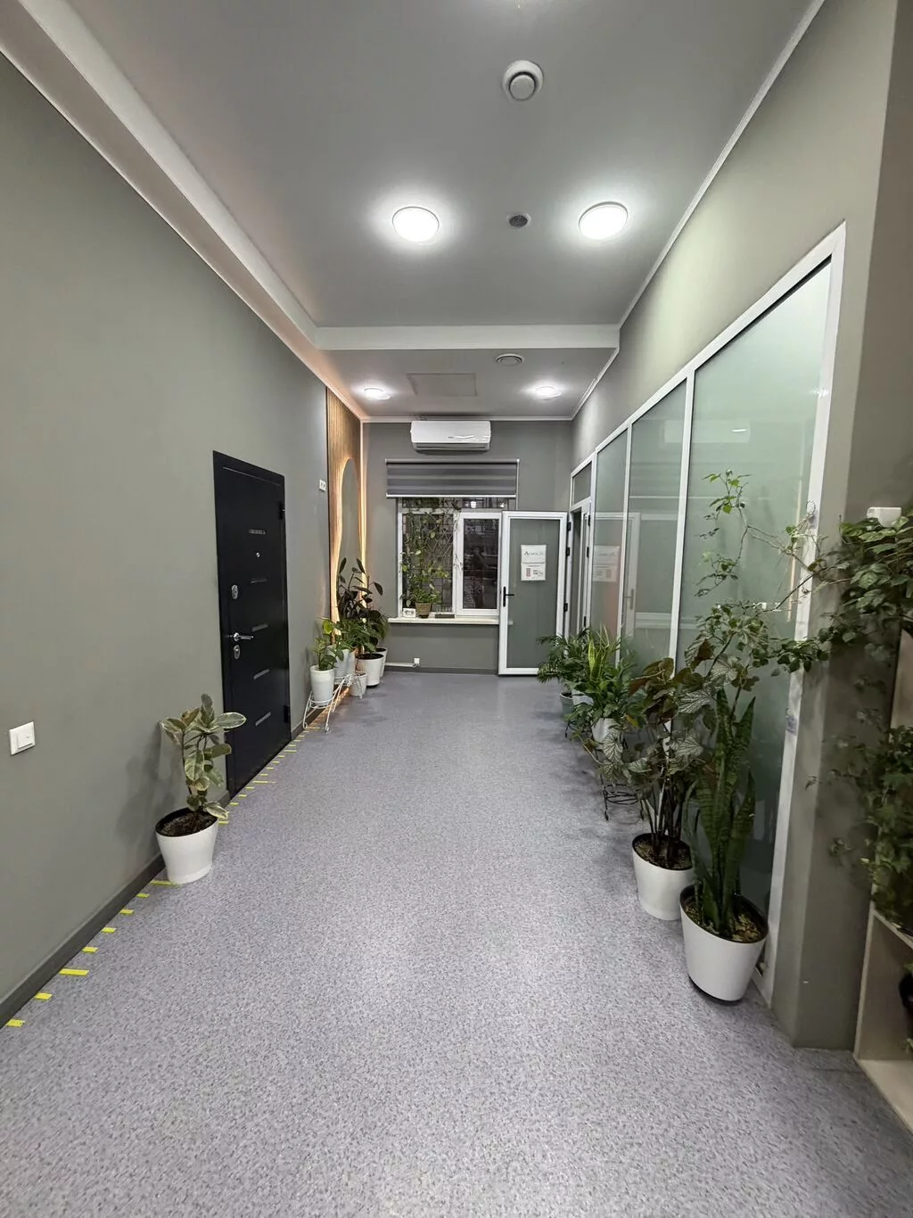 Продажа офисов 398 м², С ремонтом, Многоэтажное здание, 1 этаж