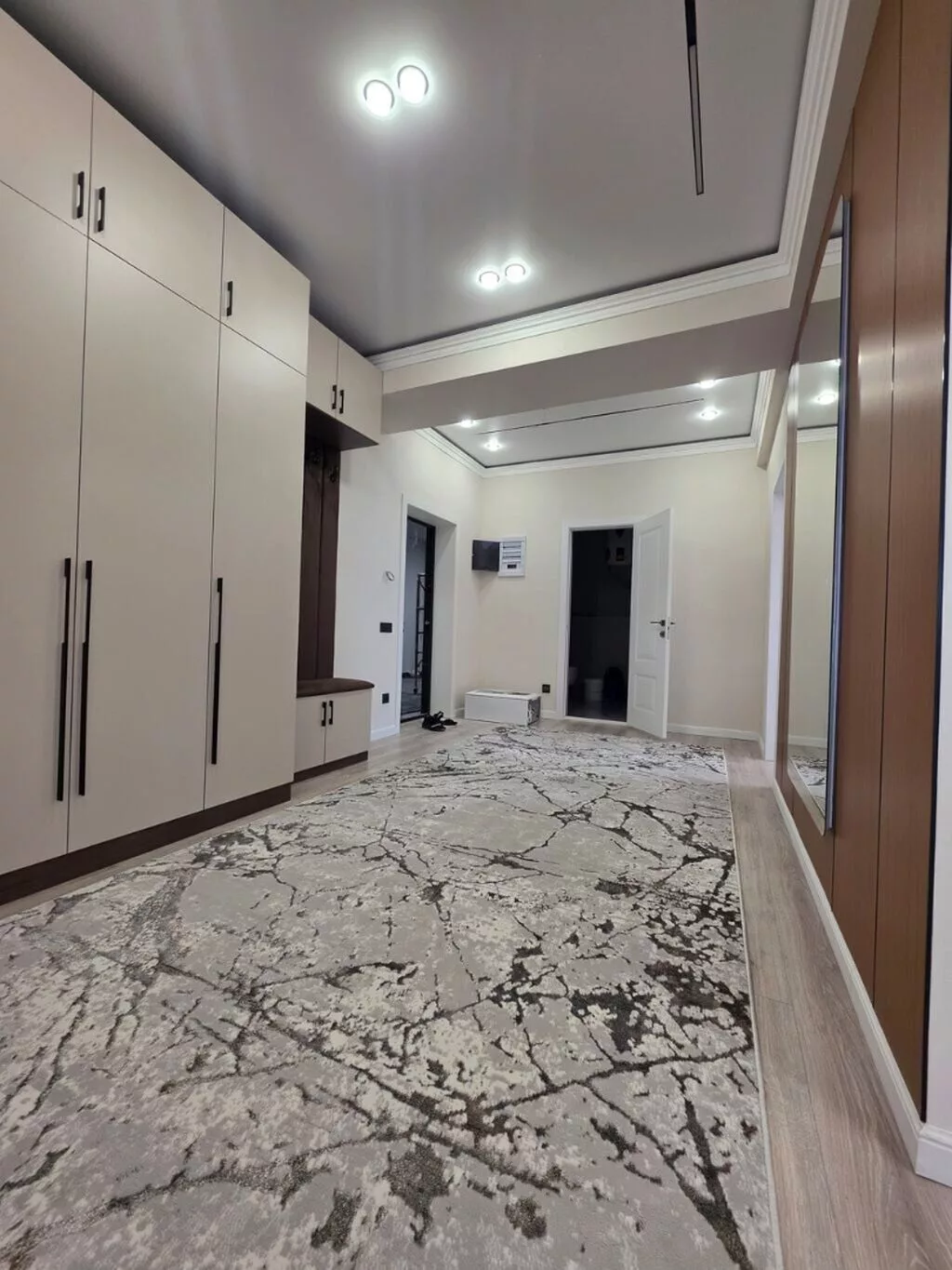 3 комнаты, 110000 м², Гоин 9 этаж, Евроремонт