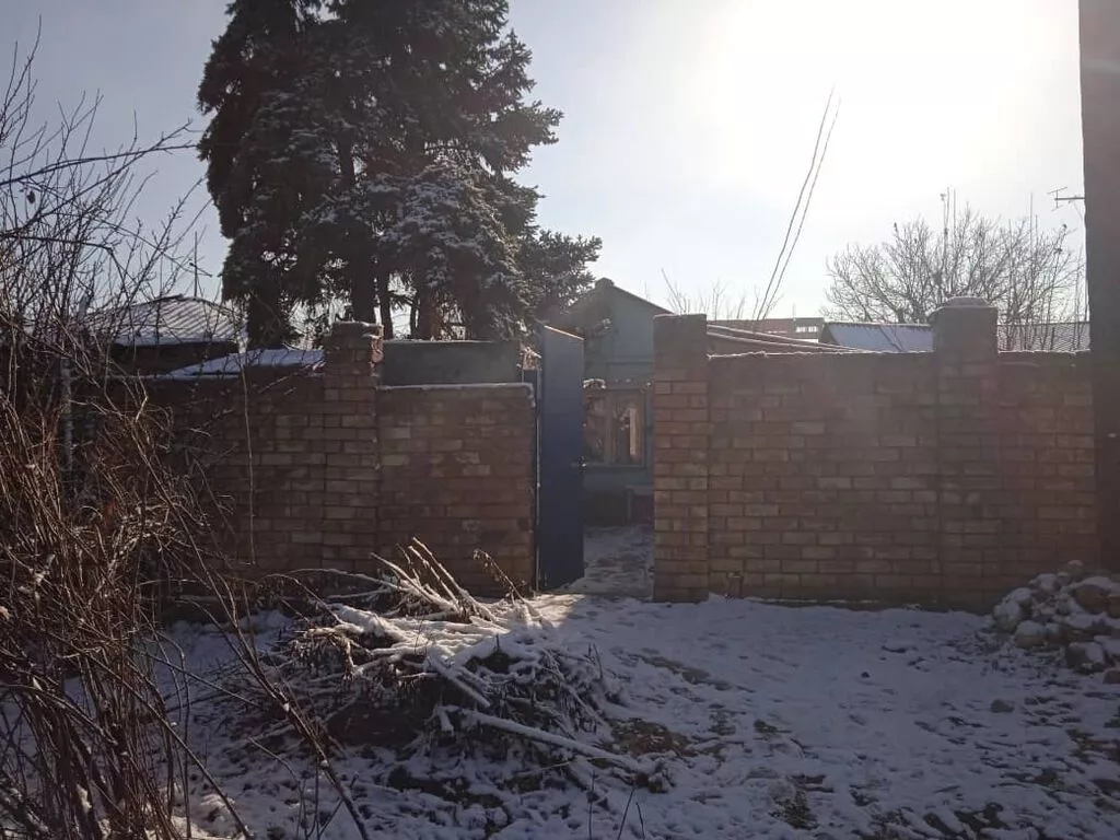 Сдаю дом 4 комнаты между Восток 5 - Аламединский рынок *Количество