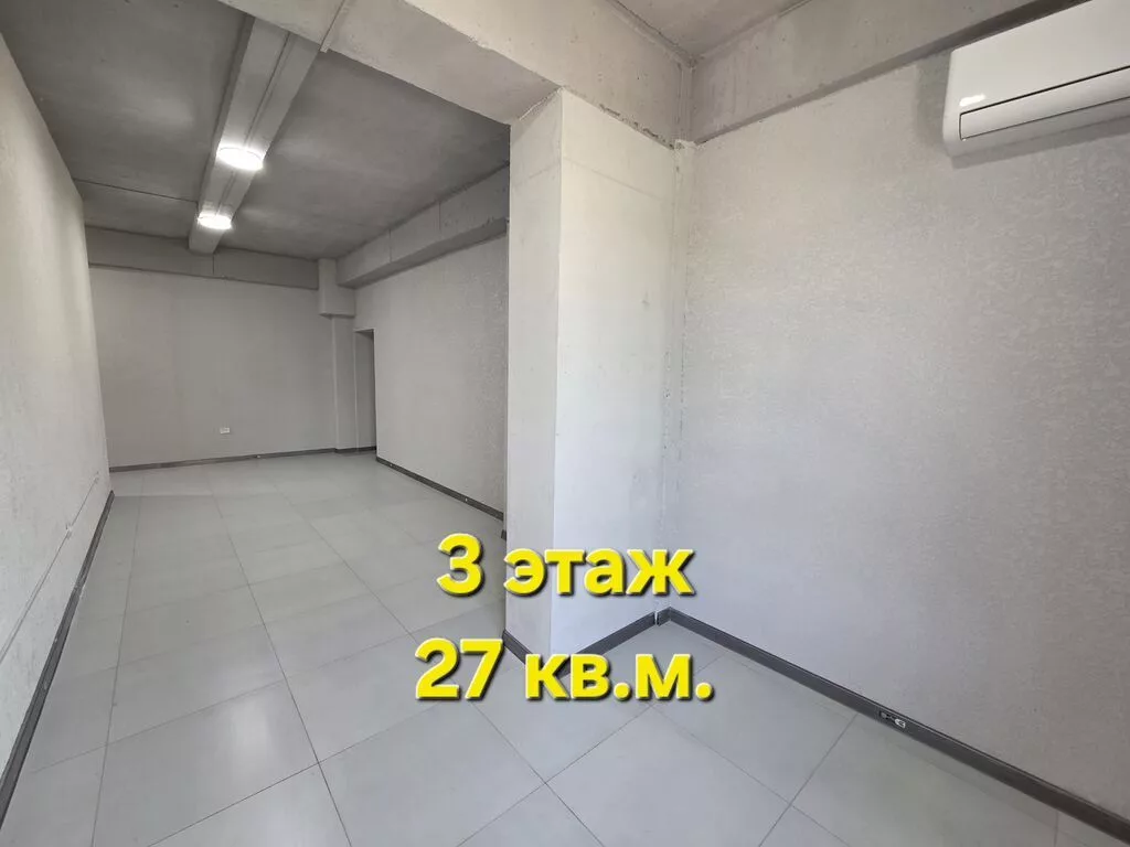 Сдаю Офис целиком: Сдаю Колл-центр, IT-компания, Авиакасса, 27 м², В коворкинге, С ремонтом, Первая линия, С отдельным входом, С отдельным санузлом