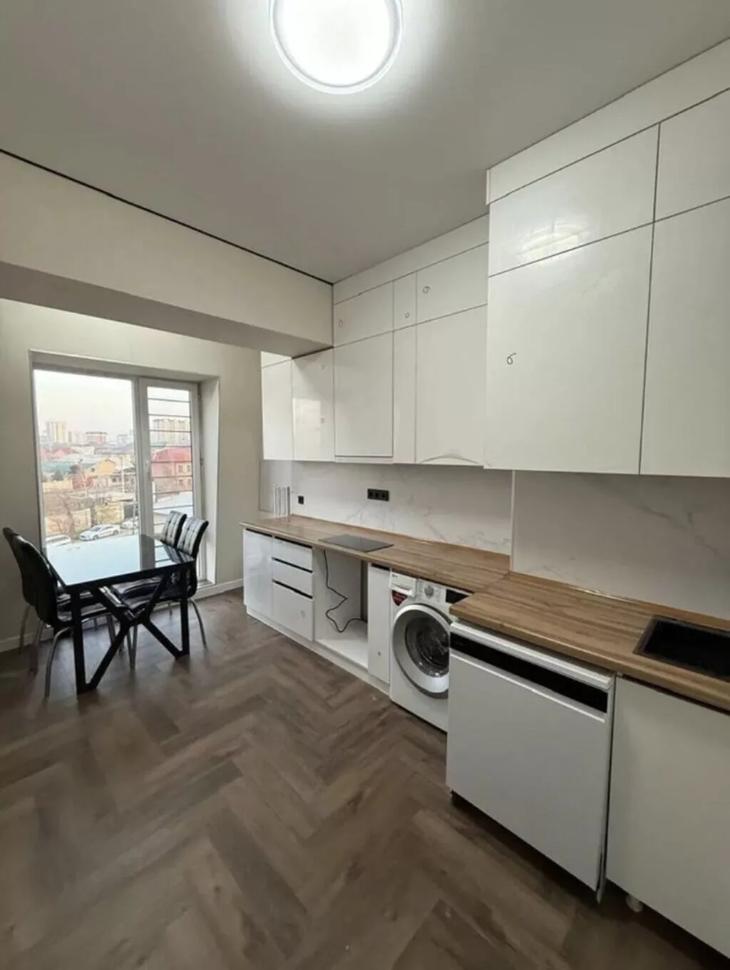 🏡 Сдаётся уютная 2-комнатная квартира 📍 ул. Репина, 219 📐 59 м² 🏢 4