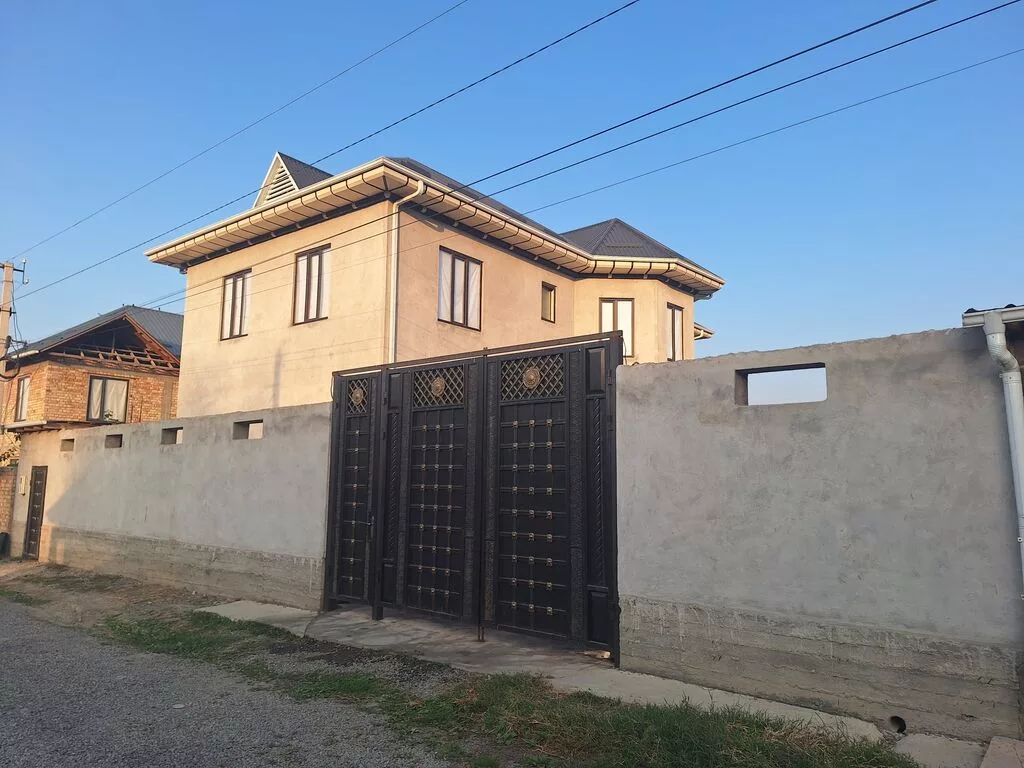 6 комнат и более, 201 м², 6 соток, Жапалак, Собственник