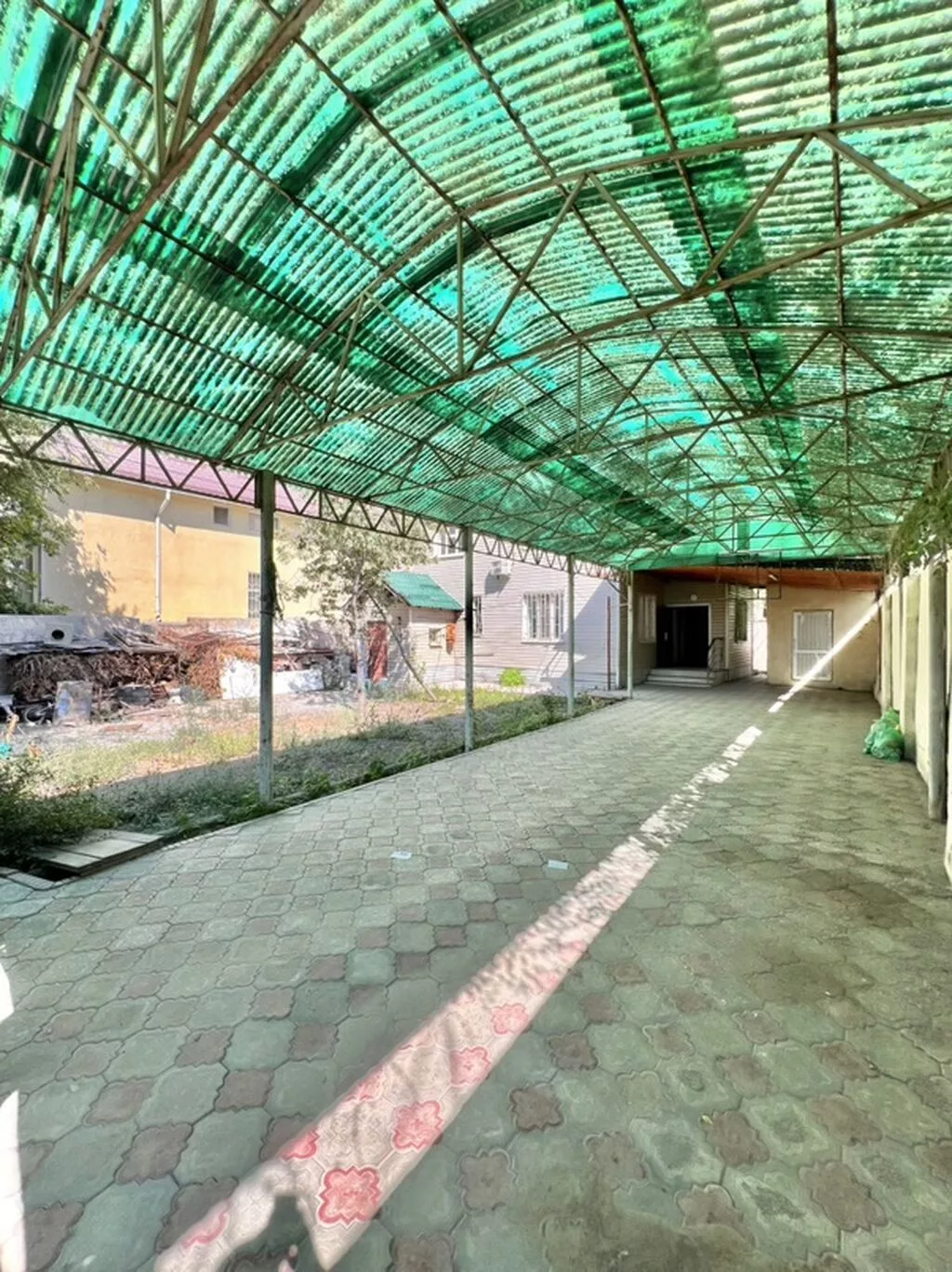 250 м², 6 комнат