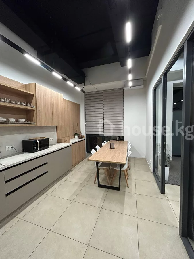 Продажа Коммерческая недвижимость: город Бишкек, Ак Кеме — за 46 422 700 ⃀ — MHouse (house.kg)