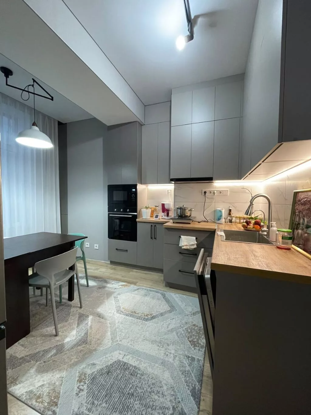 2 комнаты, 64 м², Асанбай мкр Элитка, 7 этаж, Дизайнерский ремонт