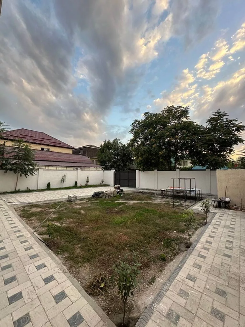6 комнат и более, 431 м², 5 соток, Бишкек, Рабочий Городок Собственник