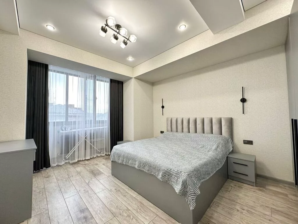 For rent cozy 1 bedroom apartment . 70/1 Dzhunusalieva street. On the