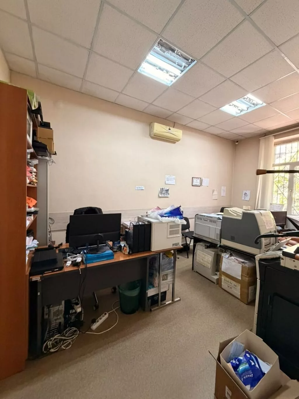 Сдаю в аренду офис-коммерческое помещение в золотом квадрате (свободен