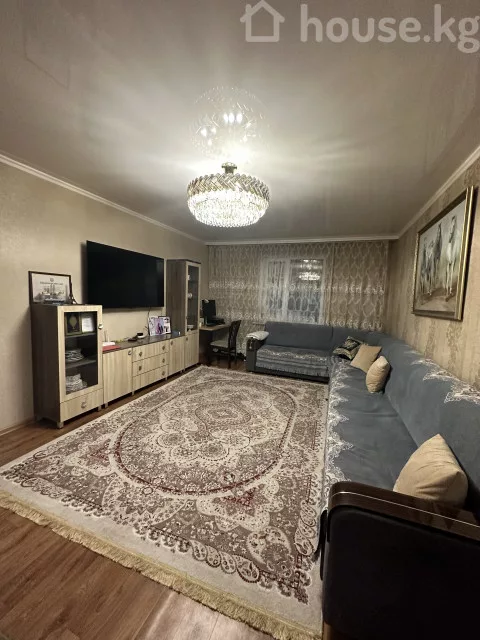 Продажа, дом, 4-комн.: Чуйская область / Бишкек, город Бишкек, Ак-Ордо ж/м — за 13 629 575 сом