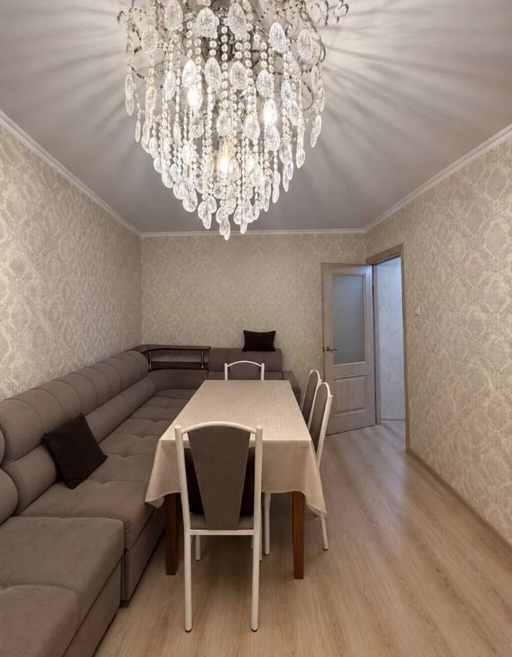 2 комнаты, 43 м², ул. Гоголя / Чуй 104 серия, 2 этаж, Косметический ремонт