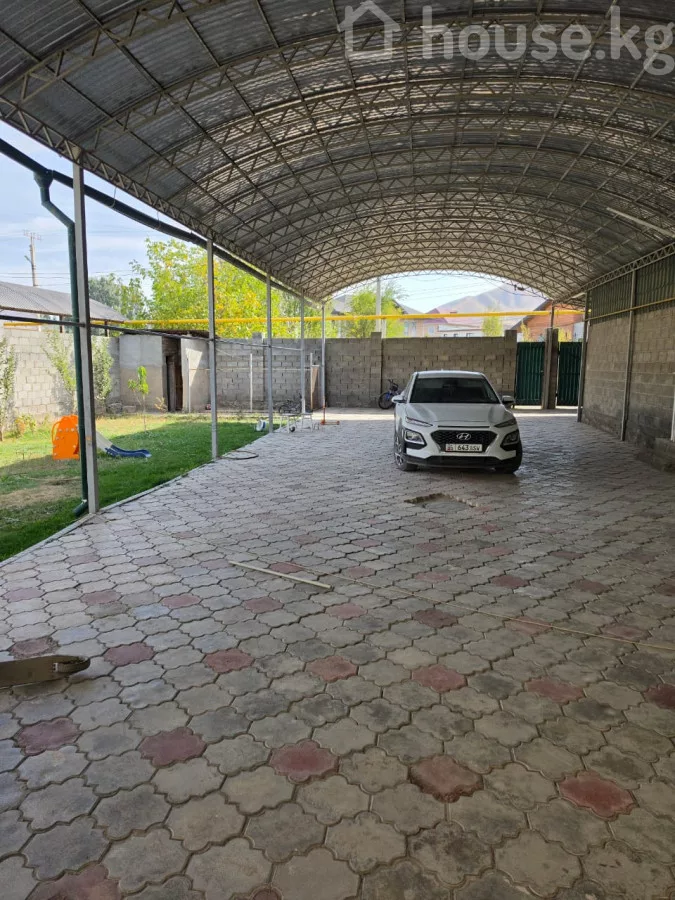 Аренда Дом, 5-комн.: город Бишкек, с. Кок-Джар - на долгий срок — за 218 950 ⃀