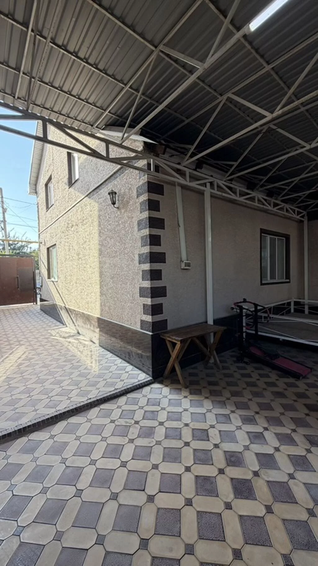 6 комнат и более, 250 м², Бишкек, Рухий Мурас ж/м Собственник