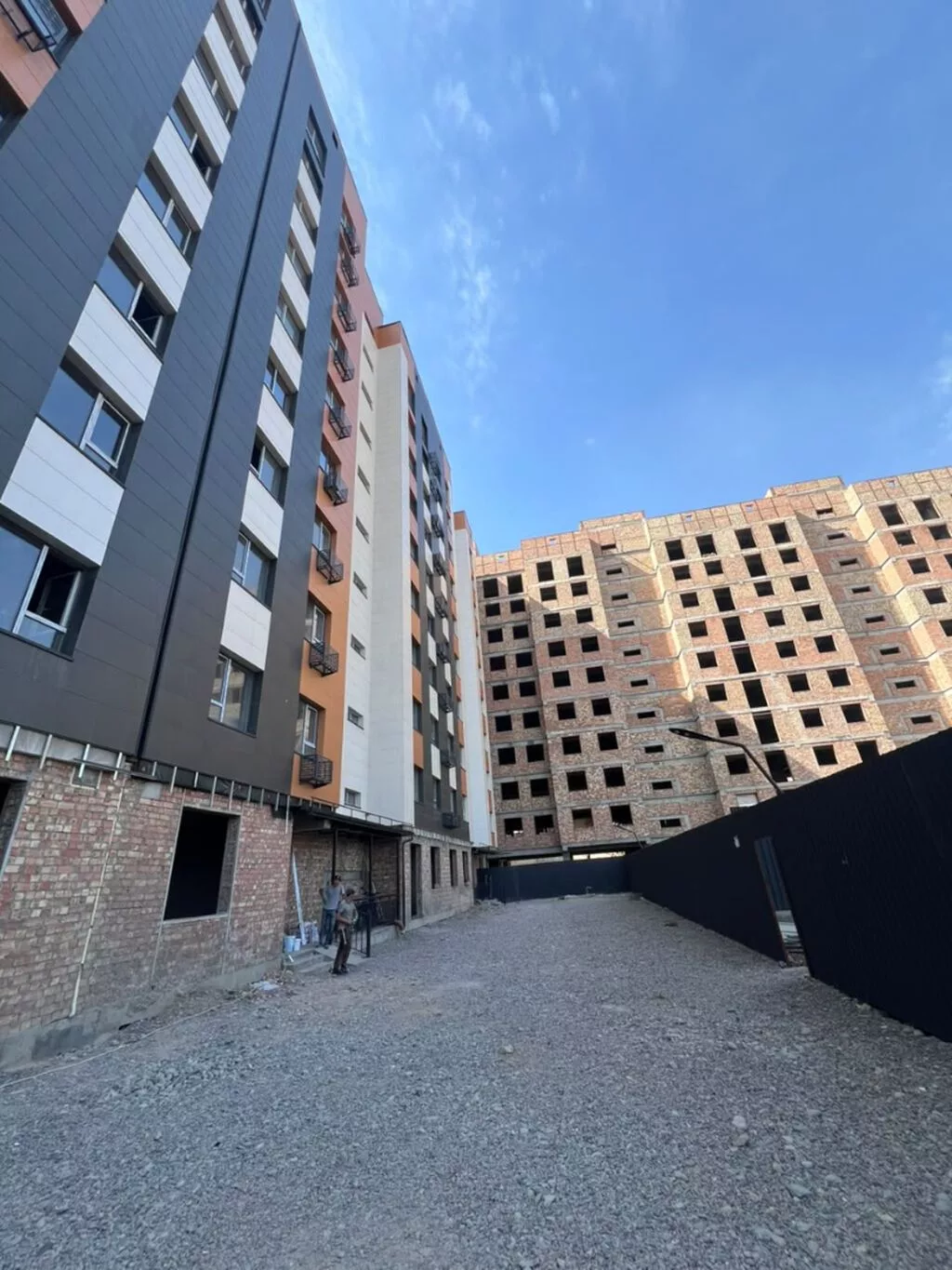 3 комнаты, 100 м², Тунгуч мкр Элитка, 4 этаж