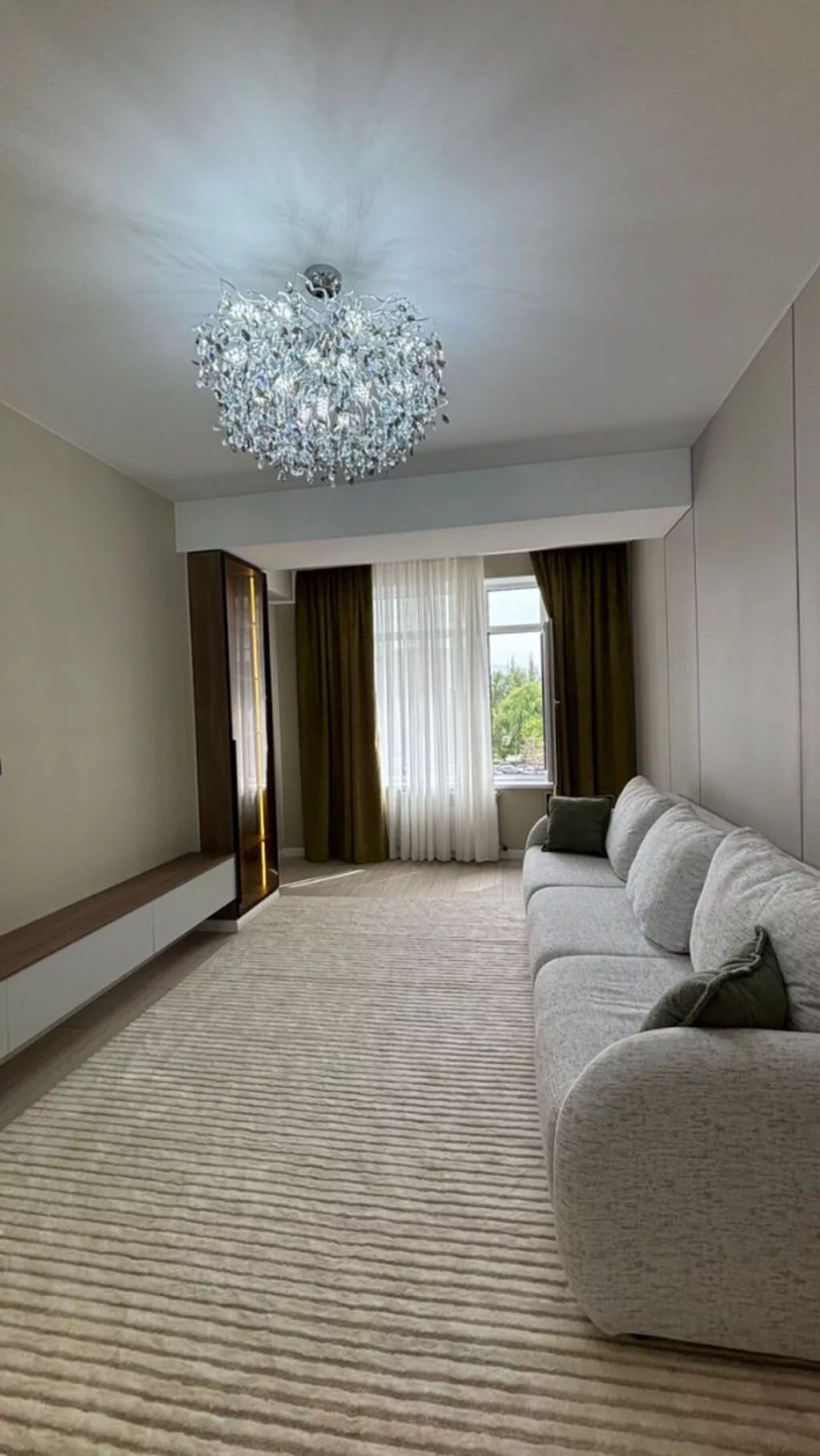 2 комнаты, 63 м², Тунгуч мкр Элитка, 5 этаж, Дизайнерский ремонт