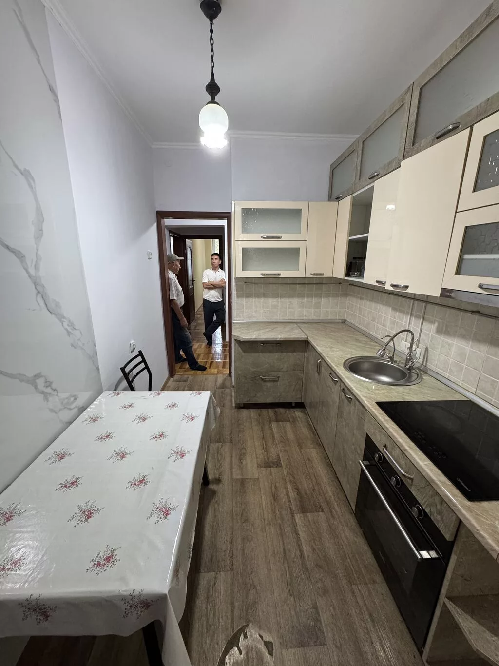 🏡 Срочно сдается 3-комнатная квартира! 📍 Район: Старый аэропорт, рядом