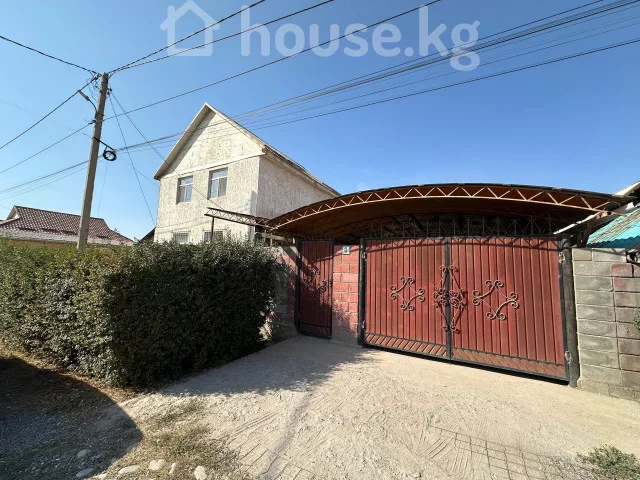 Продажа, дом, 4-комн.: Чуйская область / Бишкек, город Бишкек, Кара-Жыгач ж/м — за 20 058 110 сом