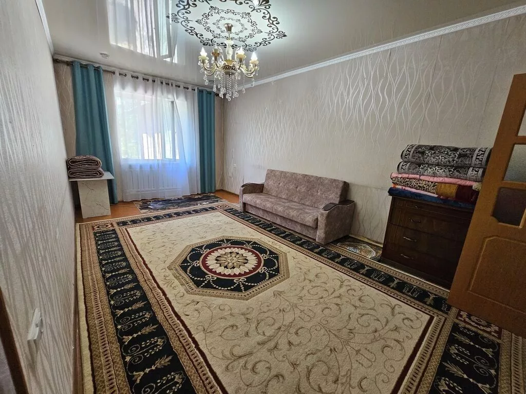 2 комнаты, 70 м², Аламединский рынок / базар Индивидуалка, 2 этаж, Косметический ремонт