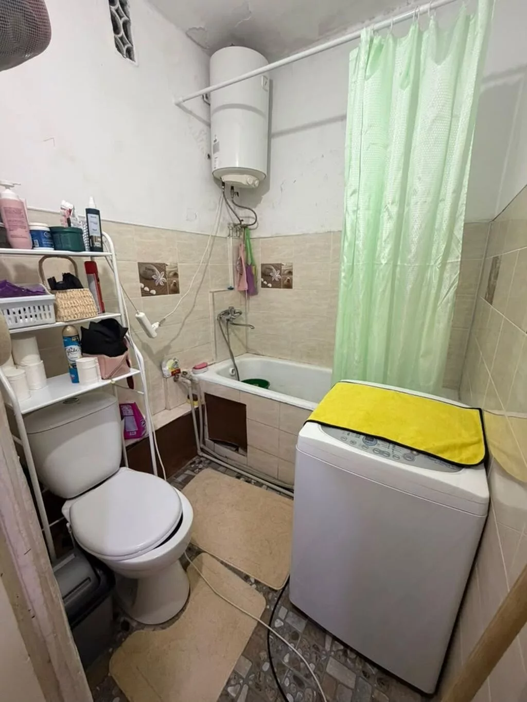 Продаётся 1 комн квартира. кв ковровщиков 14 дом 1 этаж