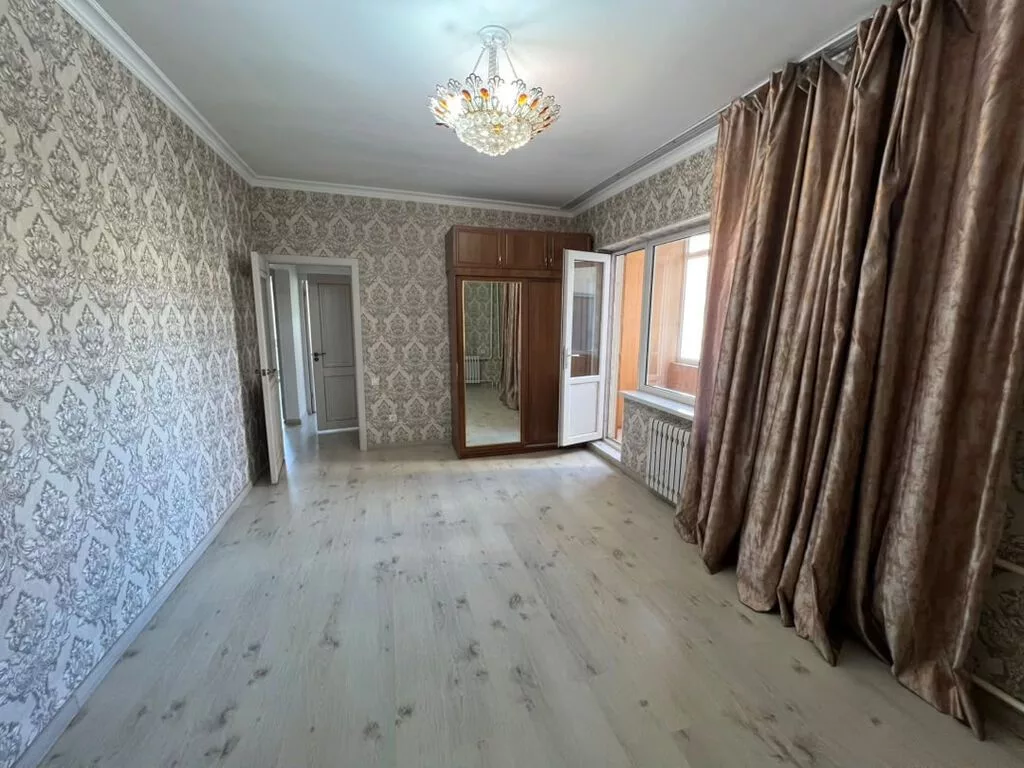 2 комнаты, 56 м², Юг-2 мкр 106 серия, 3 этаж, Свежий ремонт