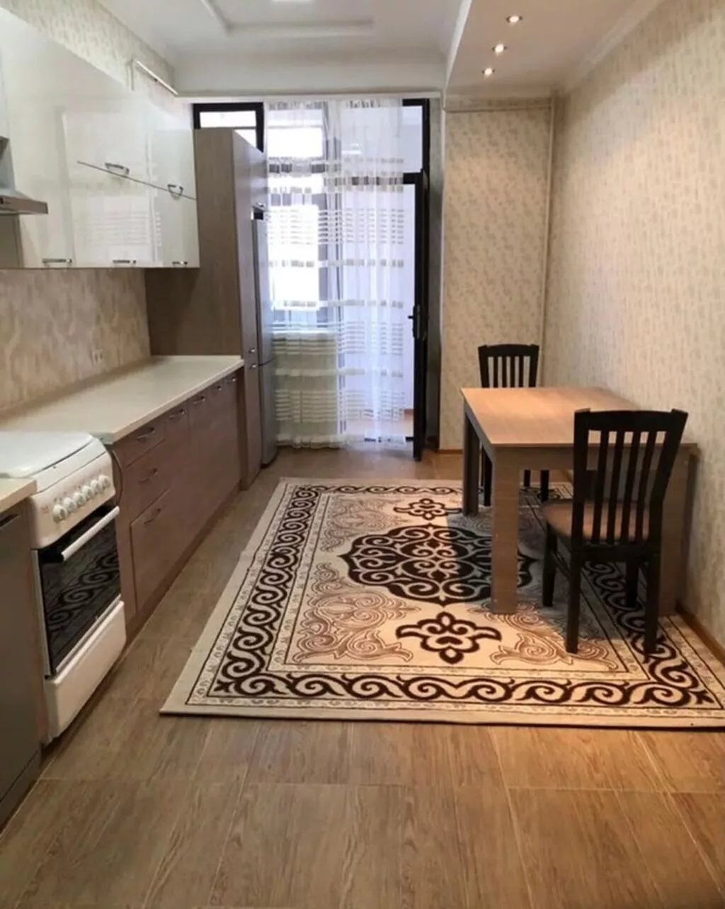 3 комнаты, Семейным, от 1 года, С мебелью полностью