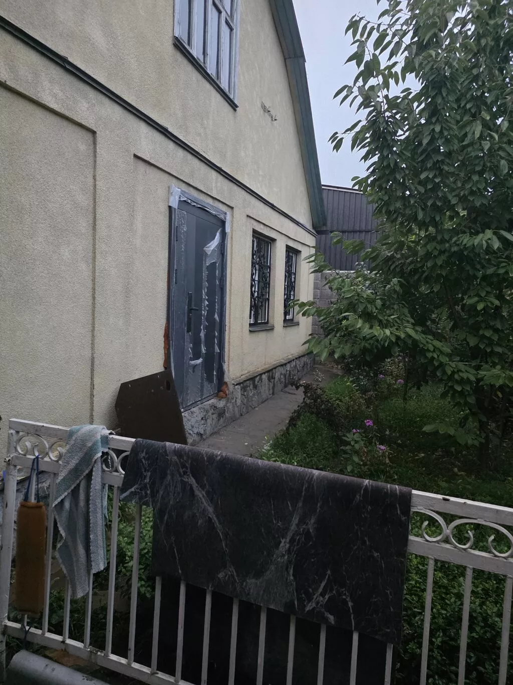 100 м², 5 комнат, Аламединский рынок / базар, Семейным