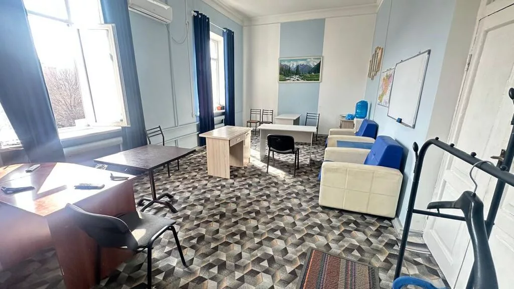 Продажа офисов 31 м², С ремонтом, Административное здание, 3 этаж