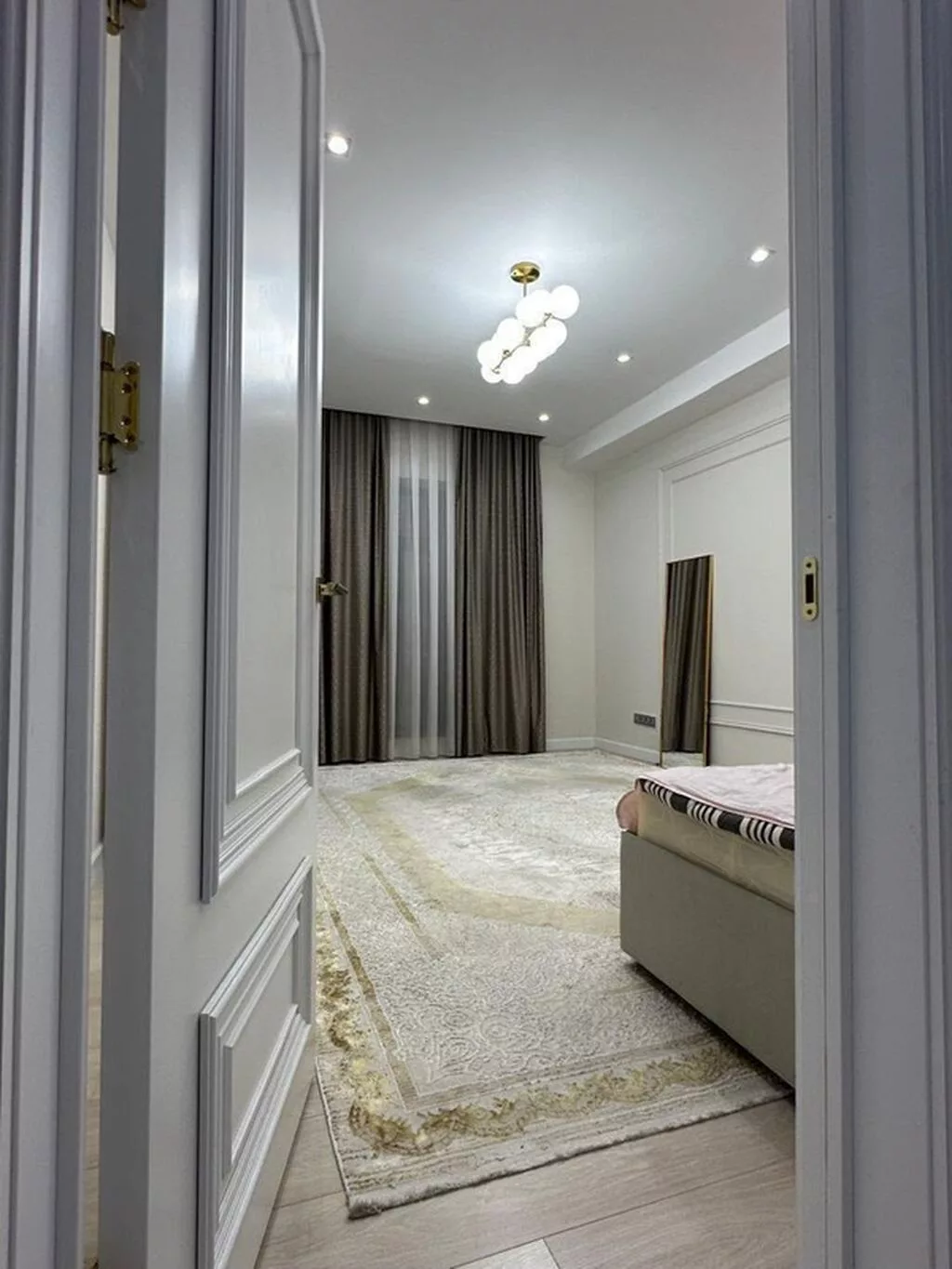 6 комнат и более, 220 м², 5 соток, Бишкек, Собственник