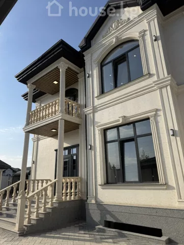Продажа, дом, 6 и более-комн.: Чуйская область / Бишкек, город Бишкек, Арча-Бешик ж/м — за 56 933 500 сом