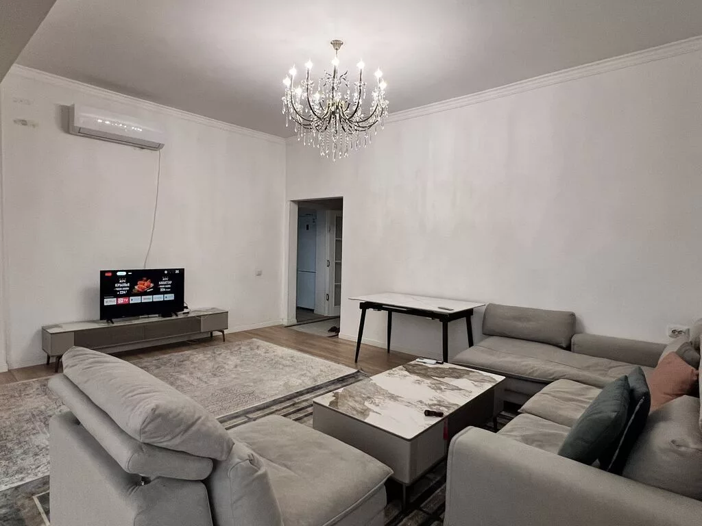 3 комнаты, 100 м², Элитка, 8 этаж