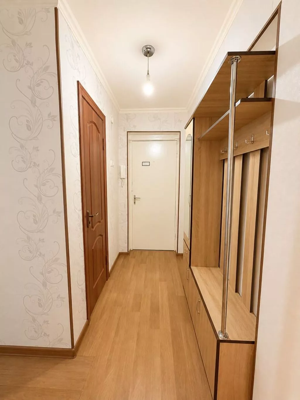 3 комнаты, 58 м², Ата-Тюрк парк Хрущевка, 3 этаж, Косметический ремонт