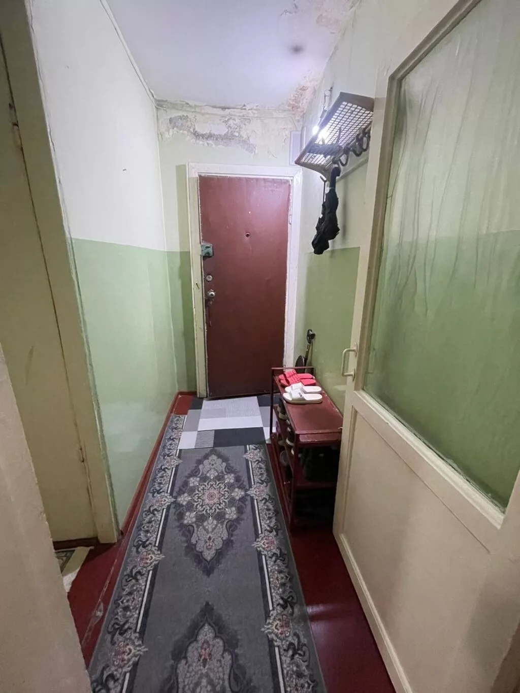 3 комнаты, 72 м², 103 серия, 4 этаж, Требуется ремонт